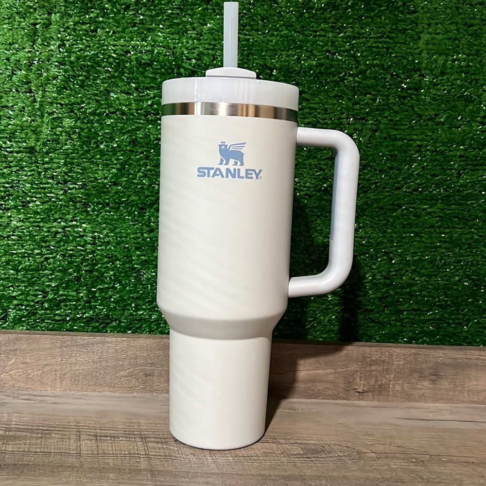 Stanley White 40oz with Handle